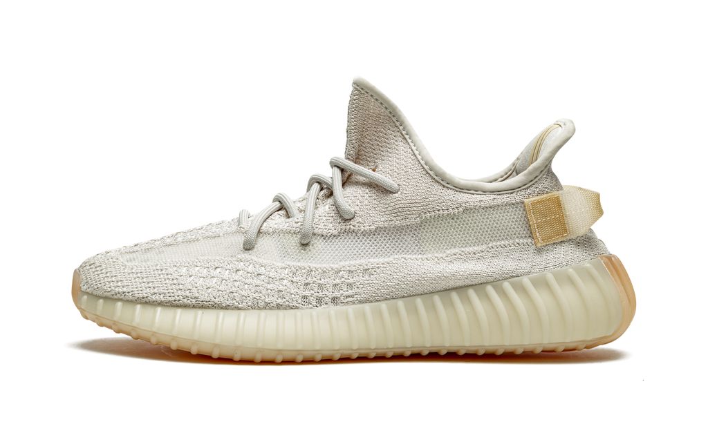 Fügt Yeezy Boost 350 V2 Light hinzu