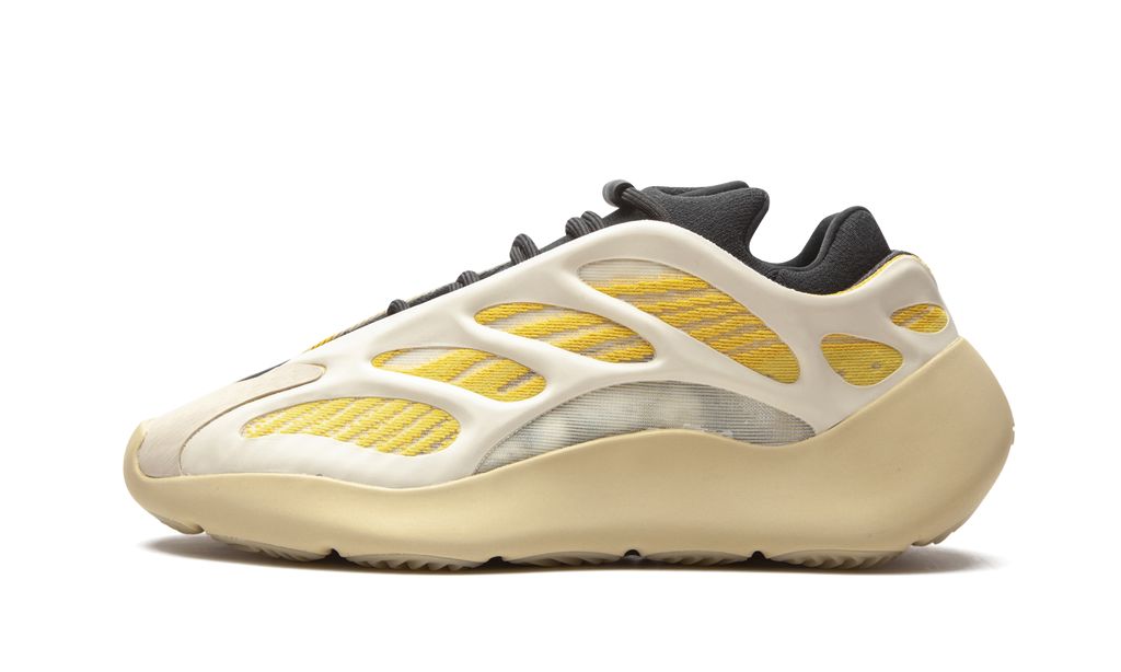 Fügt Yeezy Boost 700 V3 Safflower hinzu