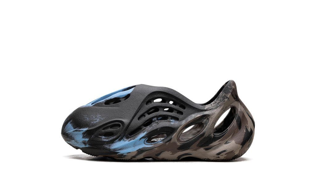 ADDS Yeezy Foam RNR MX Cinder