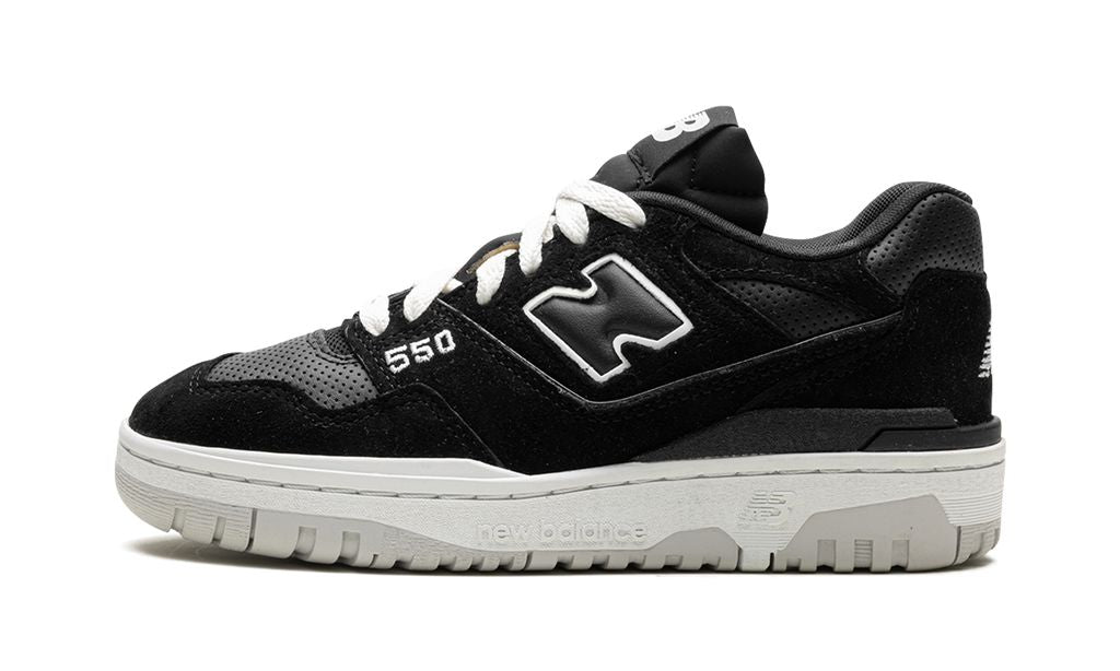 NB 550 Black Suede