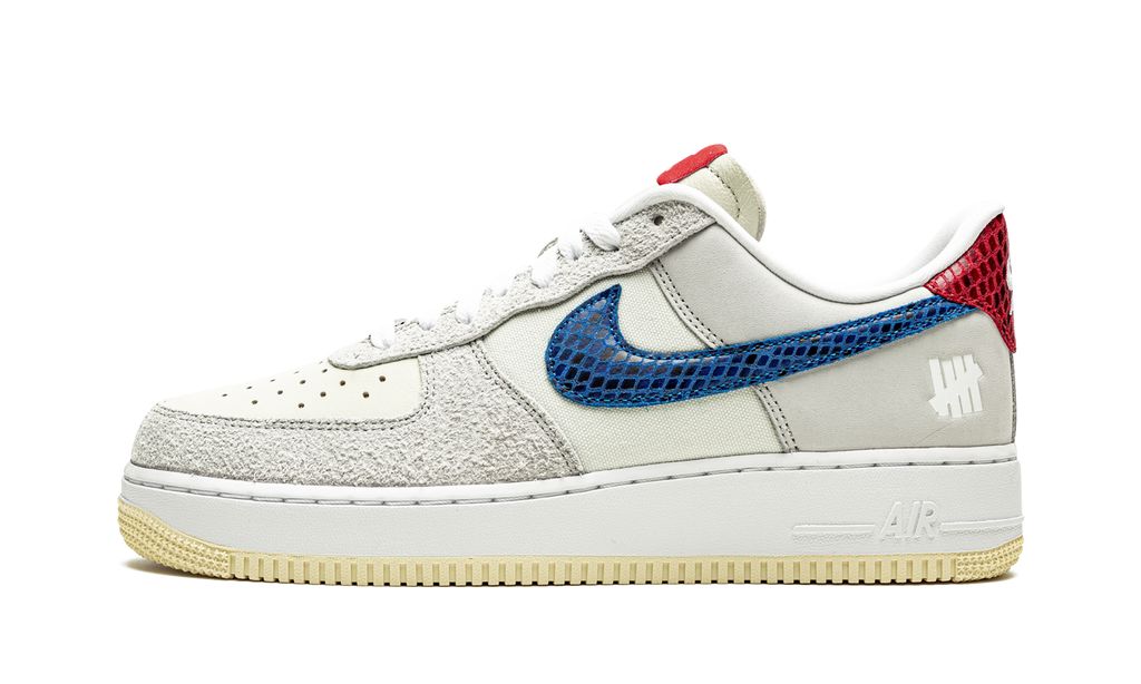 NK Air Force 1 Low SP Neînvins 5 On It Dunk vs. AF1