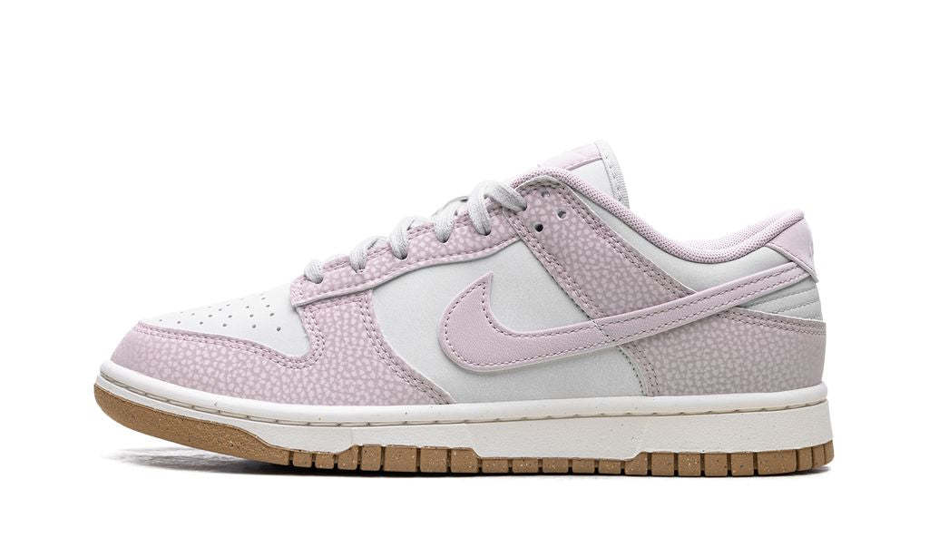 NK Dunk Low Light Violet