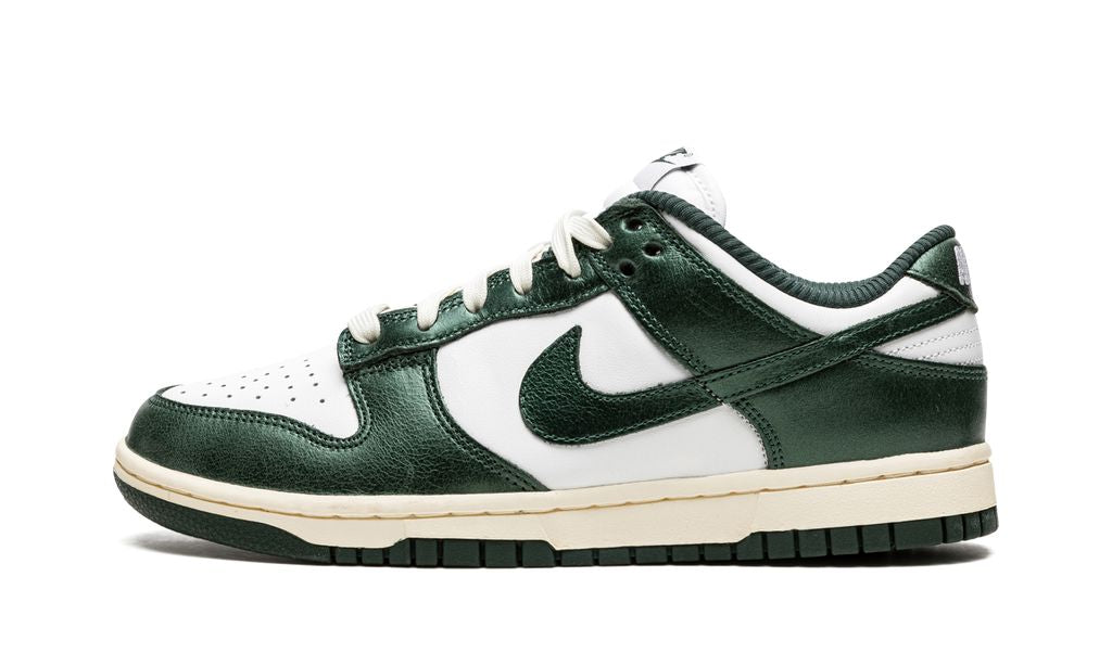 NK Dunk Low Vintage Green
