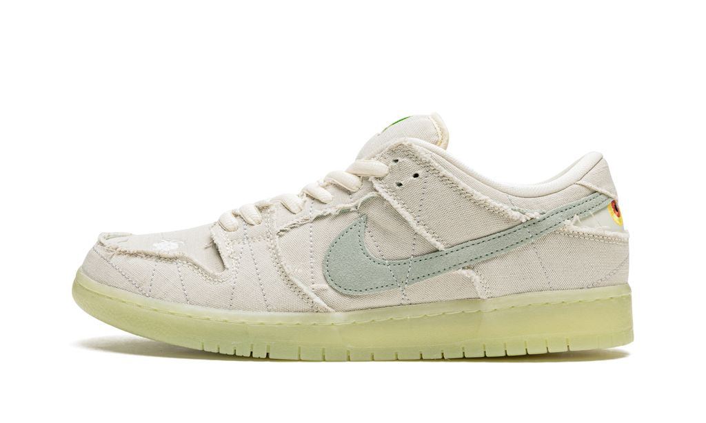NK SB Dunk Low Mummy