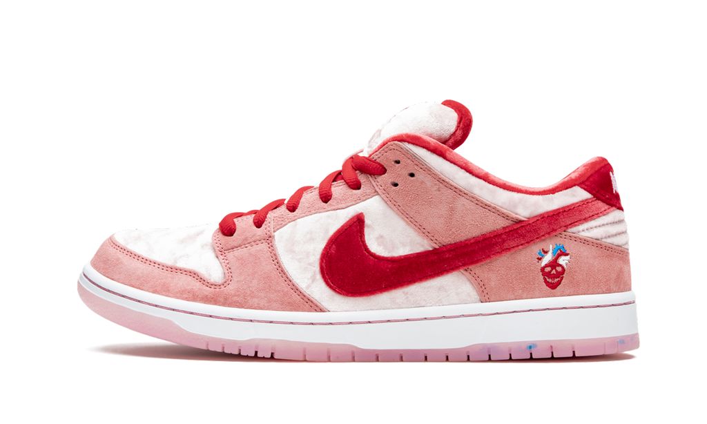 NK SB Dunk Low Strangelove