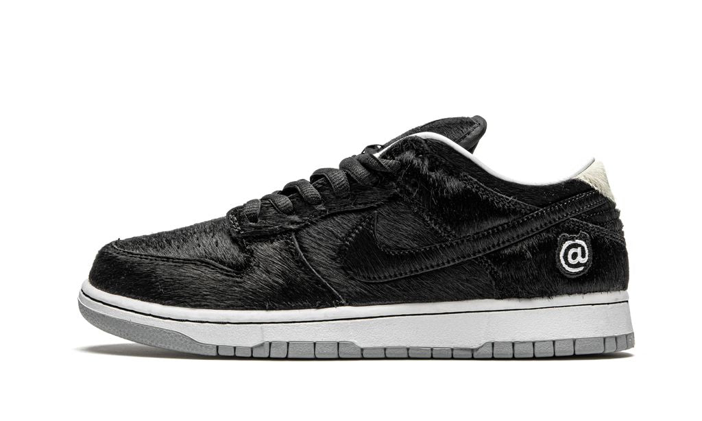 SB Dunk Low "Medicom Toy - BE@RBRICK"