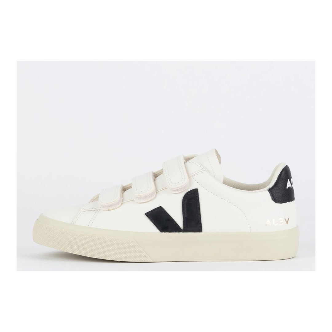 V Shoes Logo Chromefree Leather Extra White Black