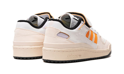ADDS Forum 84 Lo Wmns Off-White / Orange Rush