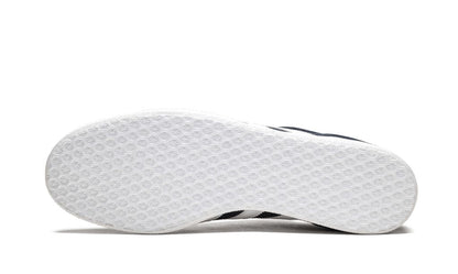 ADĂUGAȚI Gazelle Navy