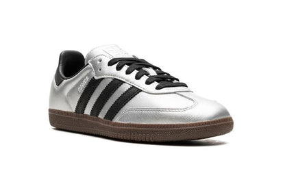 ADDS Samba Silver Metallic Black Gum