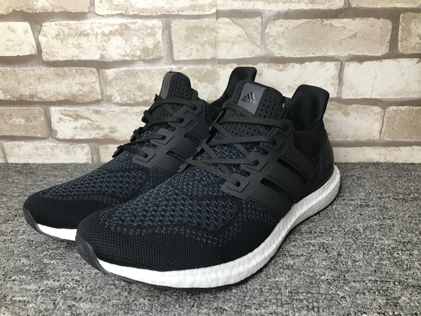 ADDS  Ultraboost 1.0 Core Black