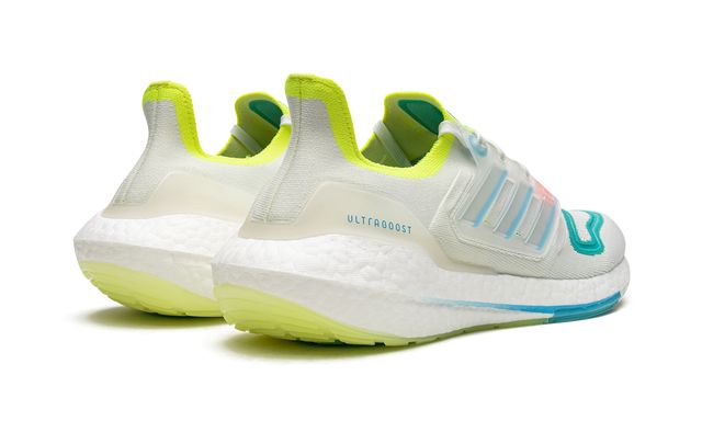 Adidas UltraBoost 22 Sky Mint Rush