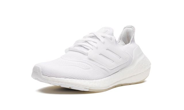 ADDS UltraBoost 22 Triple White