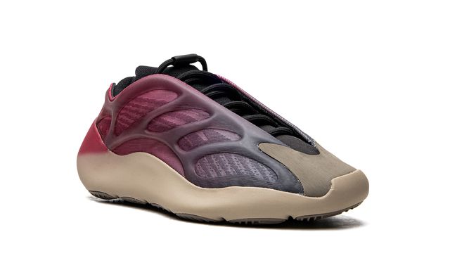 ADDS Yeezy 700 V3 Fade Carbon