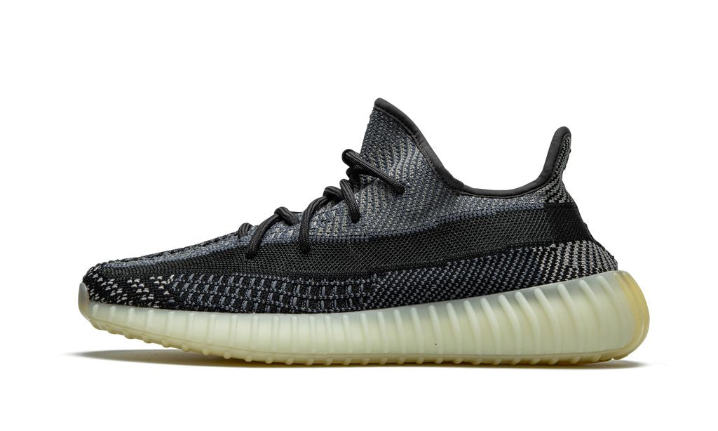 Fügt Yeezy Boost 350 V2 Carbon hinzu 