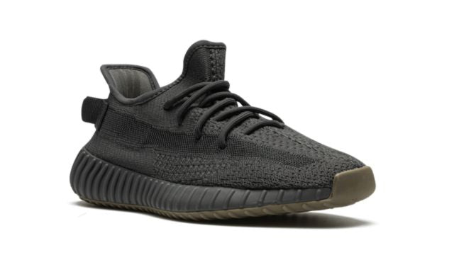Fügt Yeezy Boost 350 V2 Cinder hinzu 