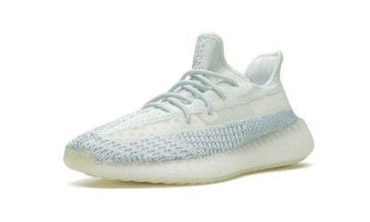Fügt Yeezy Boost 350 V2 Cloud White (Reflective) hinzu 