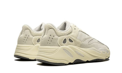 ADDS Yeezy Boost 700 Analog