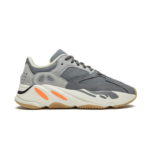 Fügt Yeezy Boost 700 Magnet hinzu
