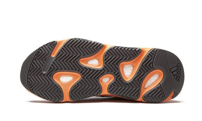 Fügt Yeezy Boost 700 Sun hinzu 