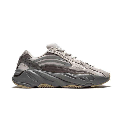 ADDS Yeezy Boost 700 Tephra