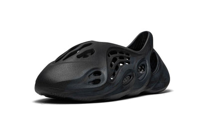 ADDS Yeezy Foam RNNR Mineral Blue