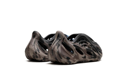 ADDS Yeezy Foam RNR MX Cinder