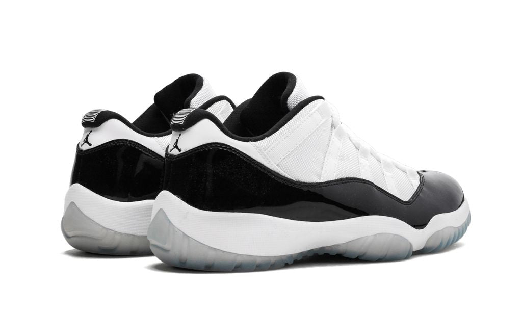 Air Jordan 11 Retro Low Concord