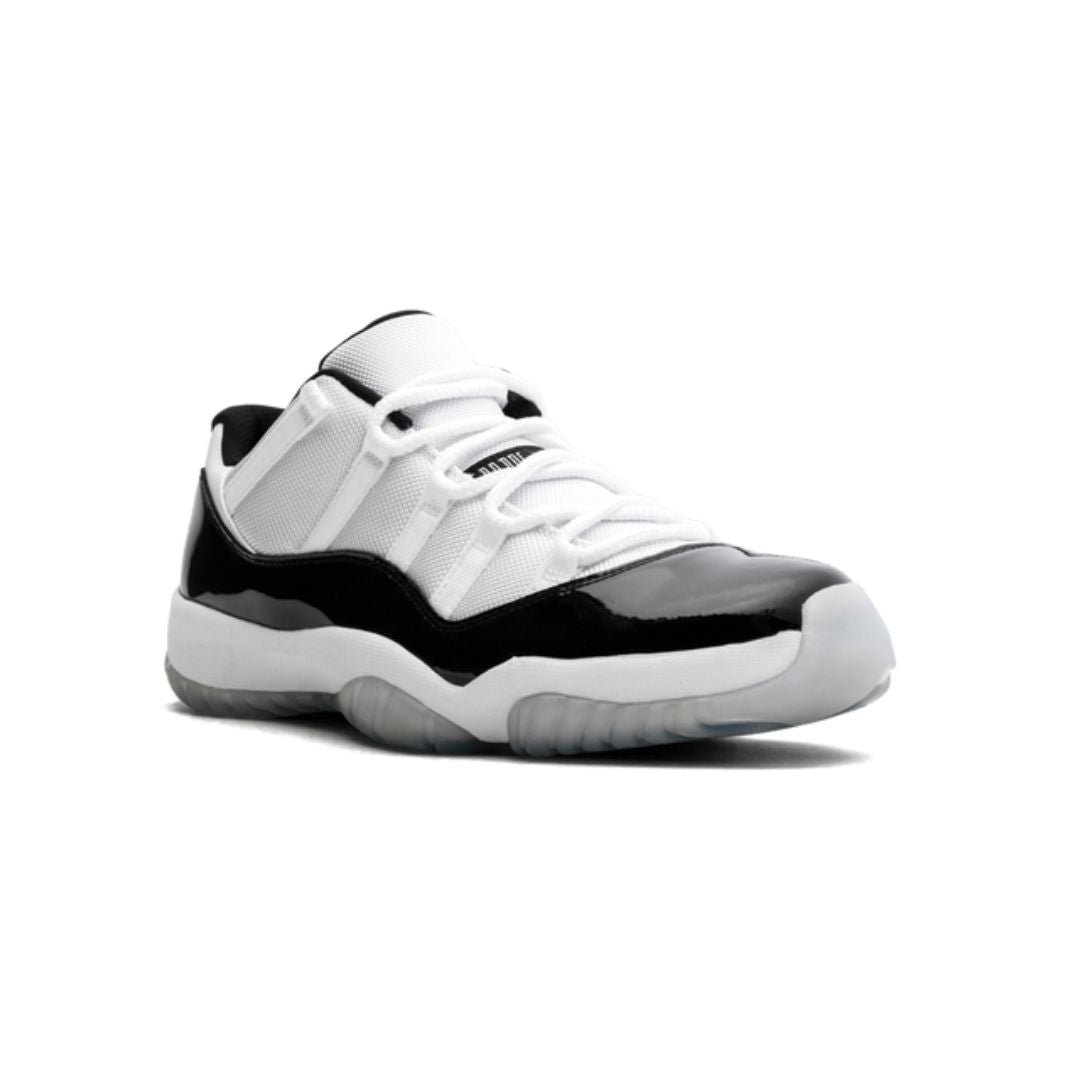 Air Jordan 11 Retro Low Concord