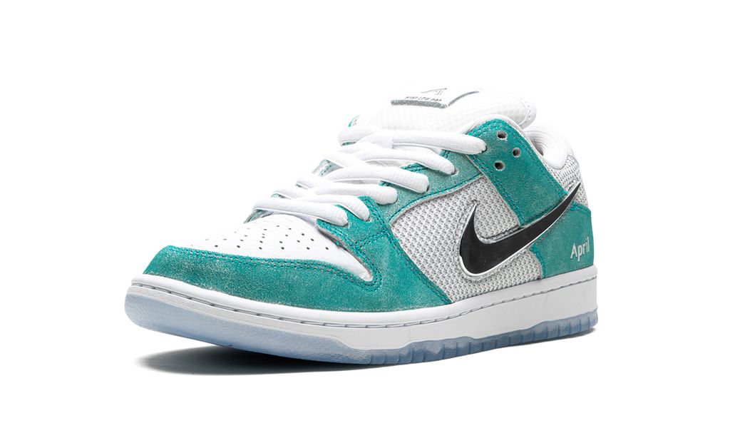 April Skateboards x NK SB Dunk Low Turbo Green