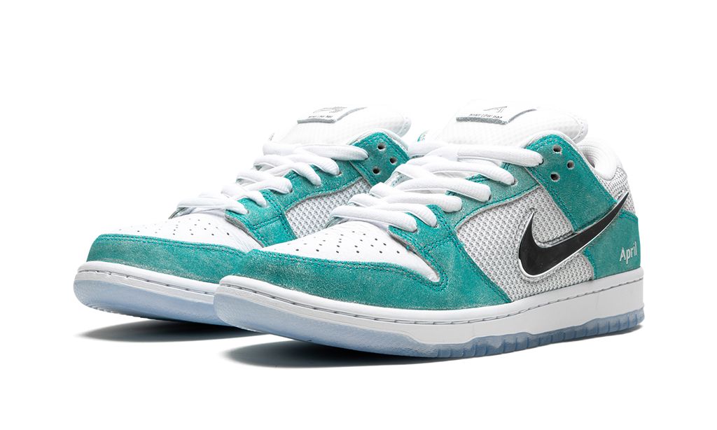 April Skateboards x NK SB Dunk Low Turbo Green