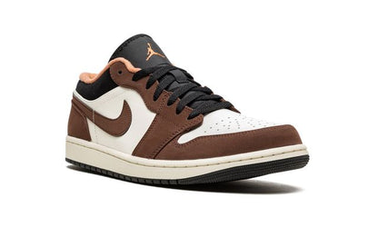 Jordan 1 Low Mocha