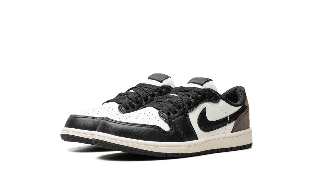Jordan 1 Retro Low Mocha