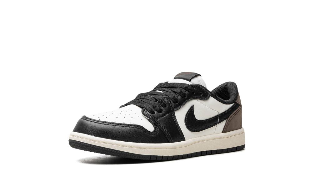 Jordan 1 Retro Low Mocha