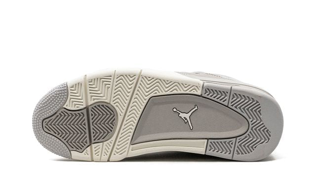 Jordan 4 Retro Frozen Moments