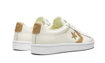 More Converse Pro Leather 76 Ox