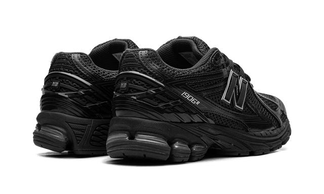 NB 1906R "Black Metallic"