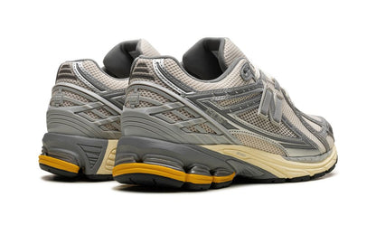 NB 1906R "Metallic Silver Yellow"