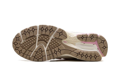 NB 1906R "Pink Sugar"