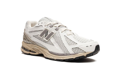 NB 1906R "Sea Salt Marblehead"
