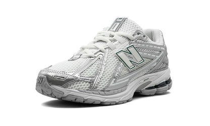 NB 1906R "SILVER METALLIC"
