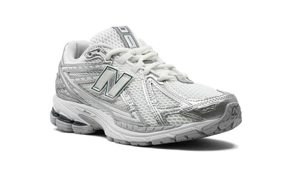 NB 1906R "SILVER METALLIC"