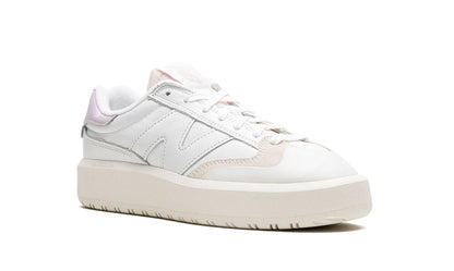 NB 302 "White Matte Pink"
