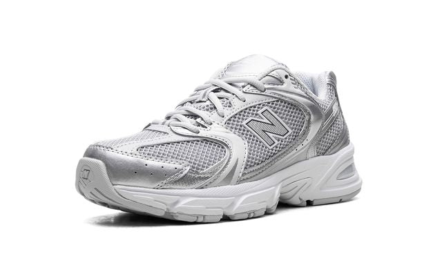 NB 530 Moonbeam Silver Metallic