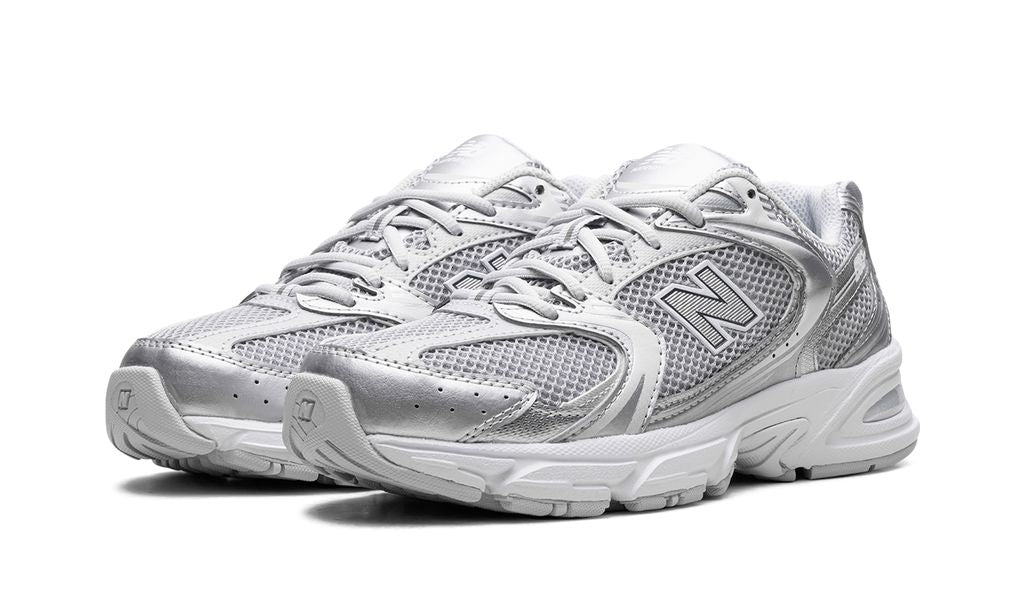 NB 530 Moonbeam Silver Metallic