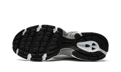 NB 530 White Silver Navy