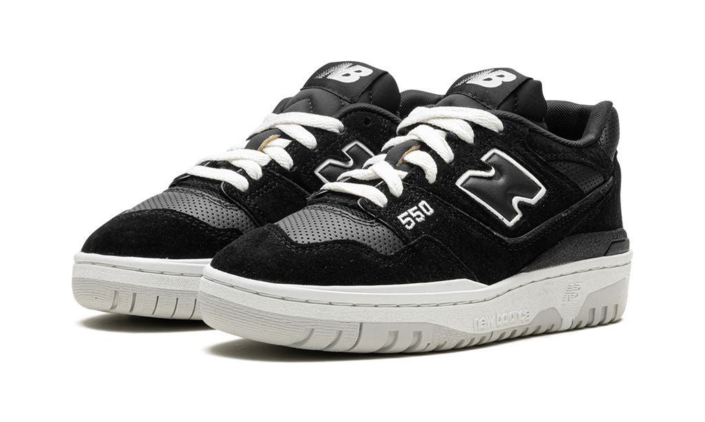 NB 550 Black Suede
