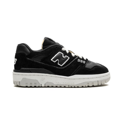 NB 550 Black Suede