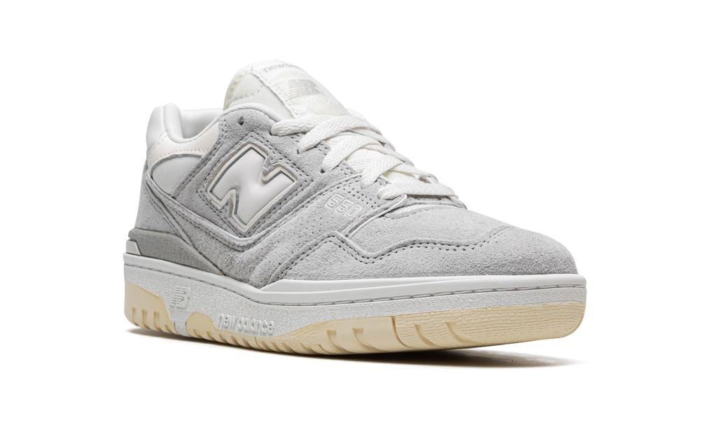 NB 550 Grey Suede