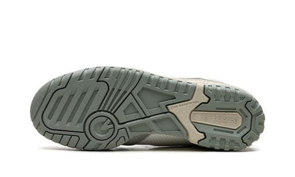 NB 550 Seafoam Green